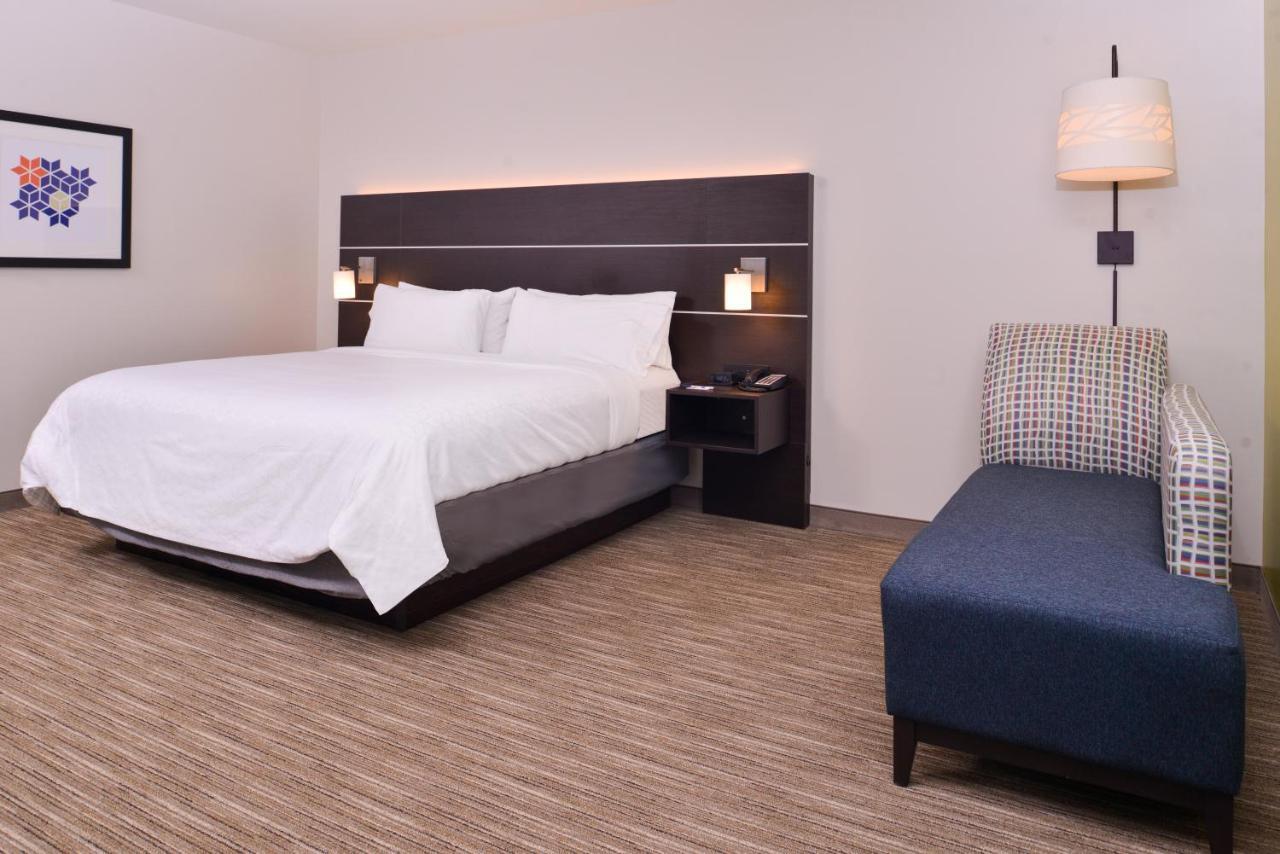 Holiday Inn Express & Suites - Mall Of America - Msp Airport, An Ihg Hotel Bloomington Room photo