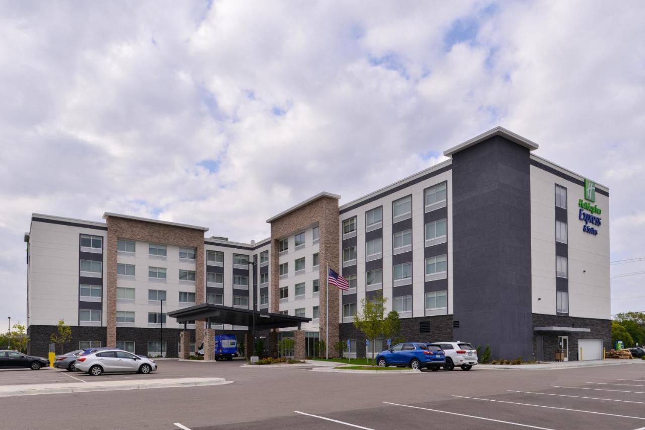 Holiday Inn Express & Suites - Mall Of America - Msp Airport, An Ihg Hotel Bloomington Exterior photo